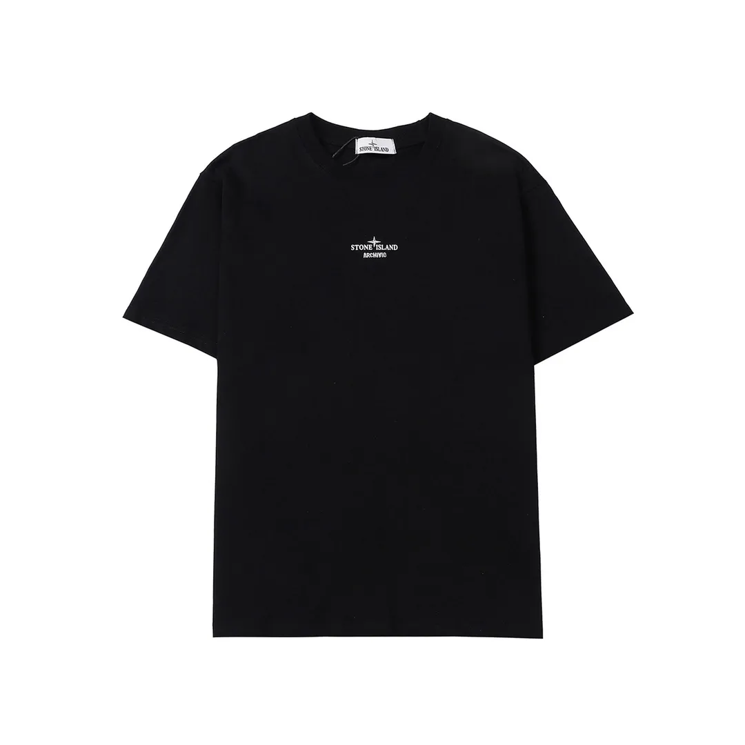W619#P110💰 [Stone lsland/Stone Island summer new short-sleeved T-shirt with cotton pattern print on the back] ⚠️[Original creation with high control of details] - Made of 260 grams of combed cotton, 32 count double yarn, soft and comfortable to the touch, sweat-absorbent and breathable. - Simple, basic and versatile style, original quality, the first choice for couples. - Made in a large factory, four needles and five threads on the shoulder, neatly arranged, high quality workmanship. - Same style for men and women. Very versatile, one piece for everyone, details are clearly visible. Color: Black White Size: M L